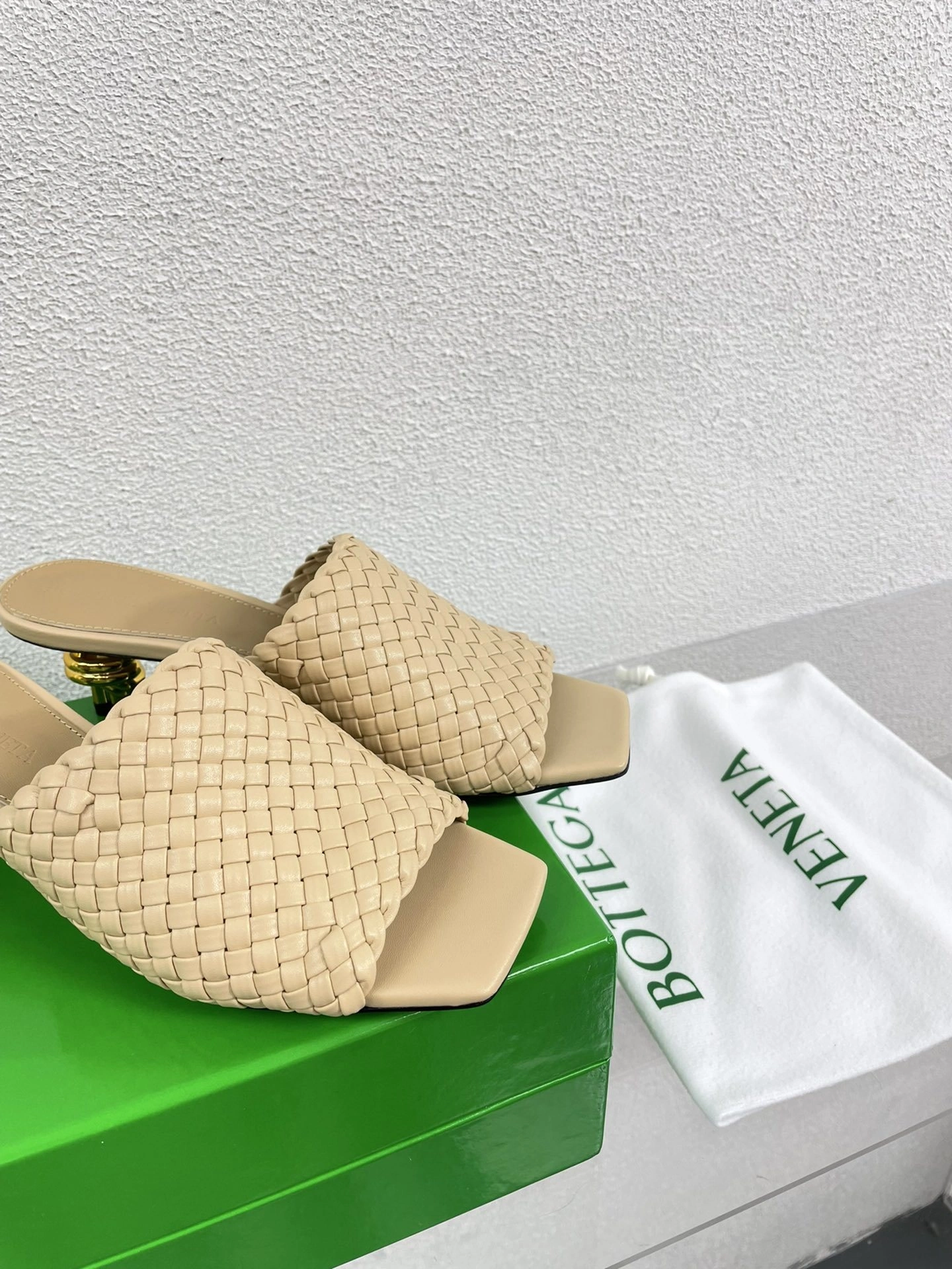 COCO- V595t1 787004V2P502624 Knot Calfskin Heel height:4.5CM item:D-X158I2998H